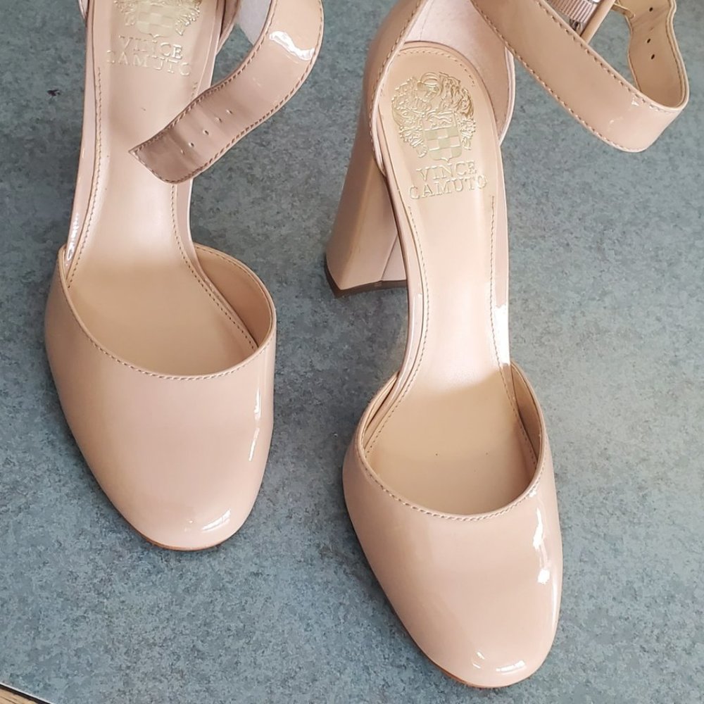 womens size 8.5 Vince Camuto heels